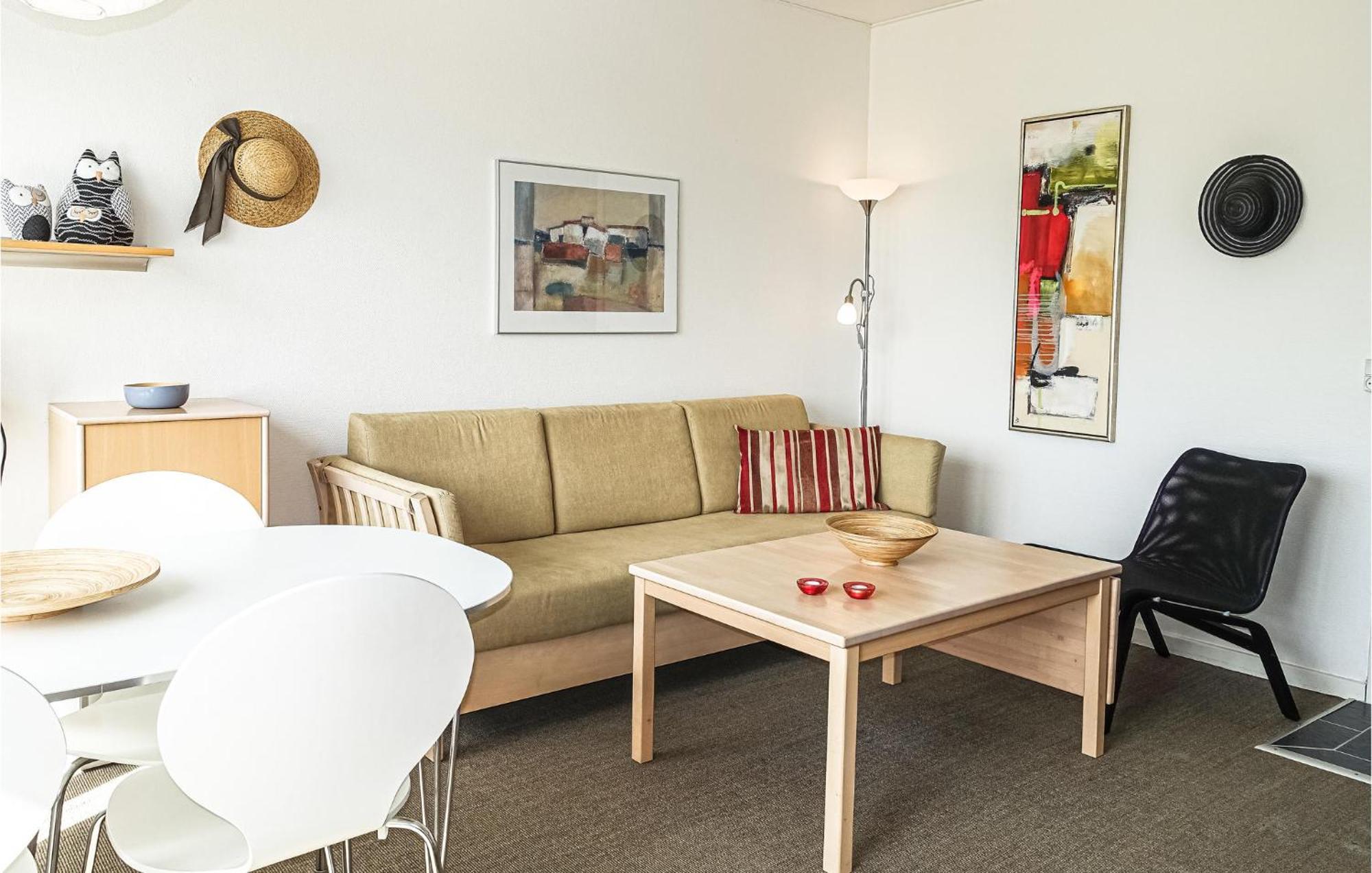 Nice Apartment In Allinge With House Sea View エクステリア 写真