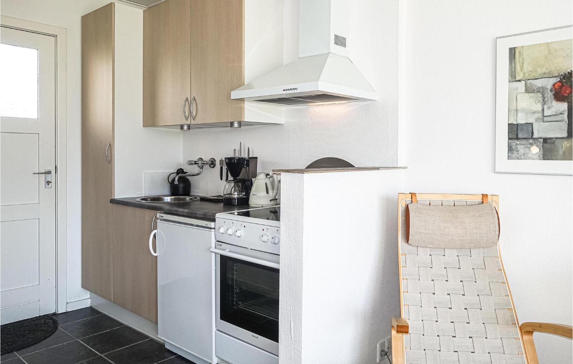 Nice Apartment In Allinge With House Sea View エクステリア 写真