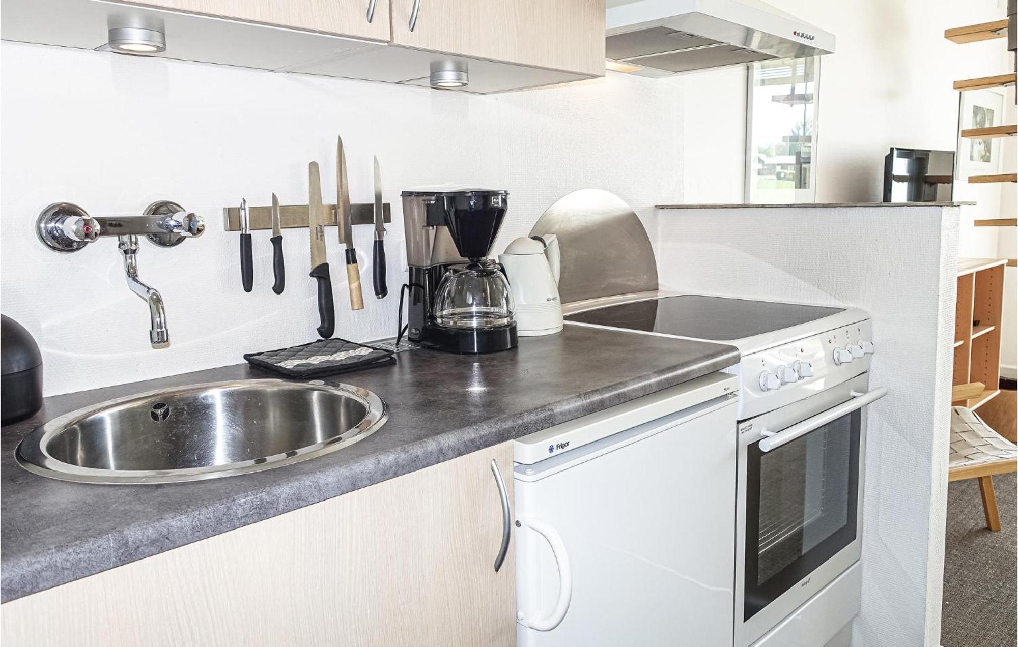 Nice Apartment In Allinge With House Sea View エクステリア 写真
