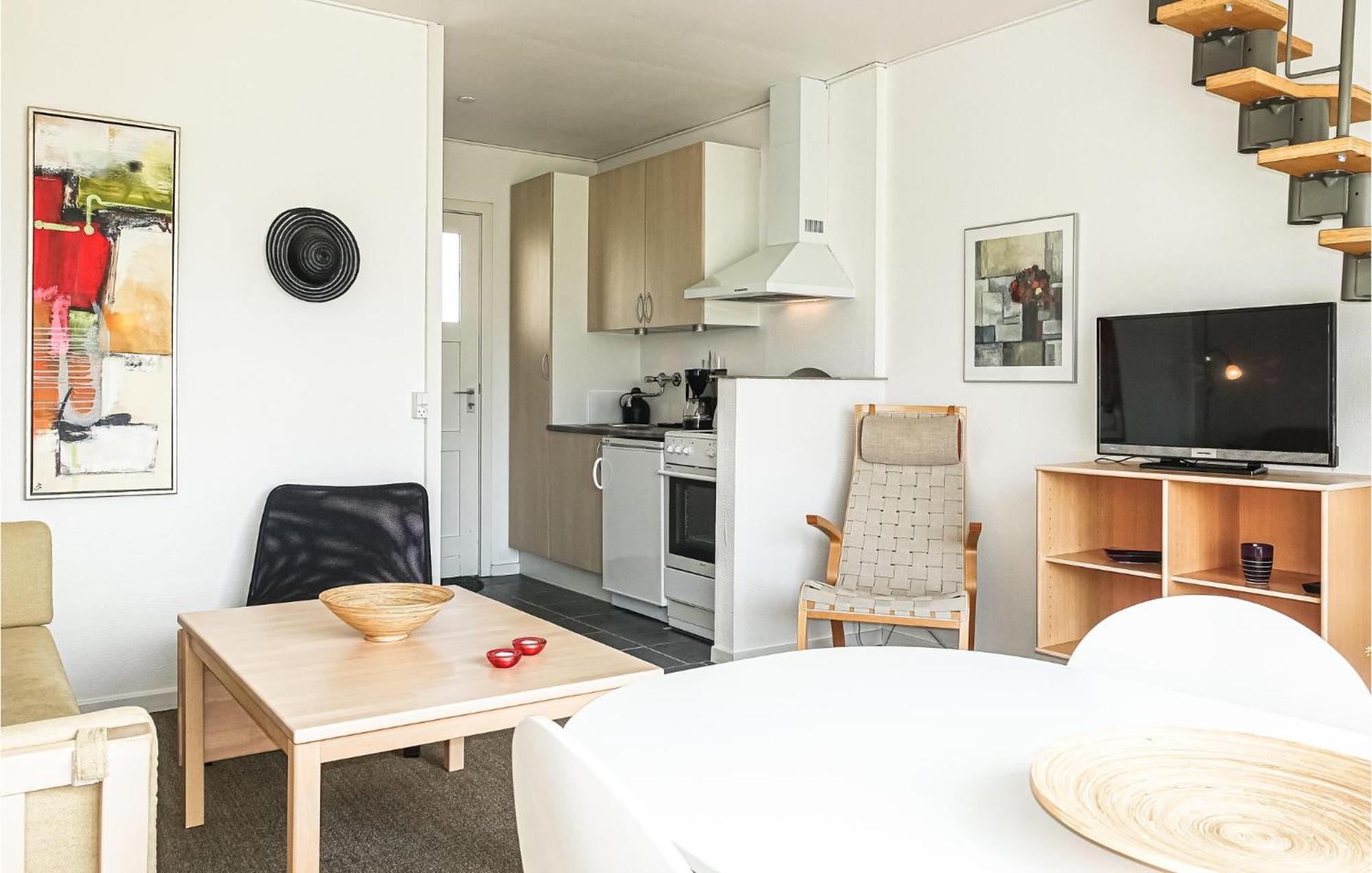 Nice Apartment In Allinge With House Sea View エクステリア 写真