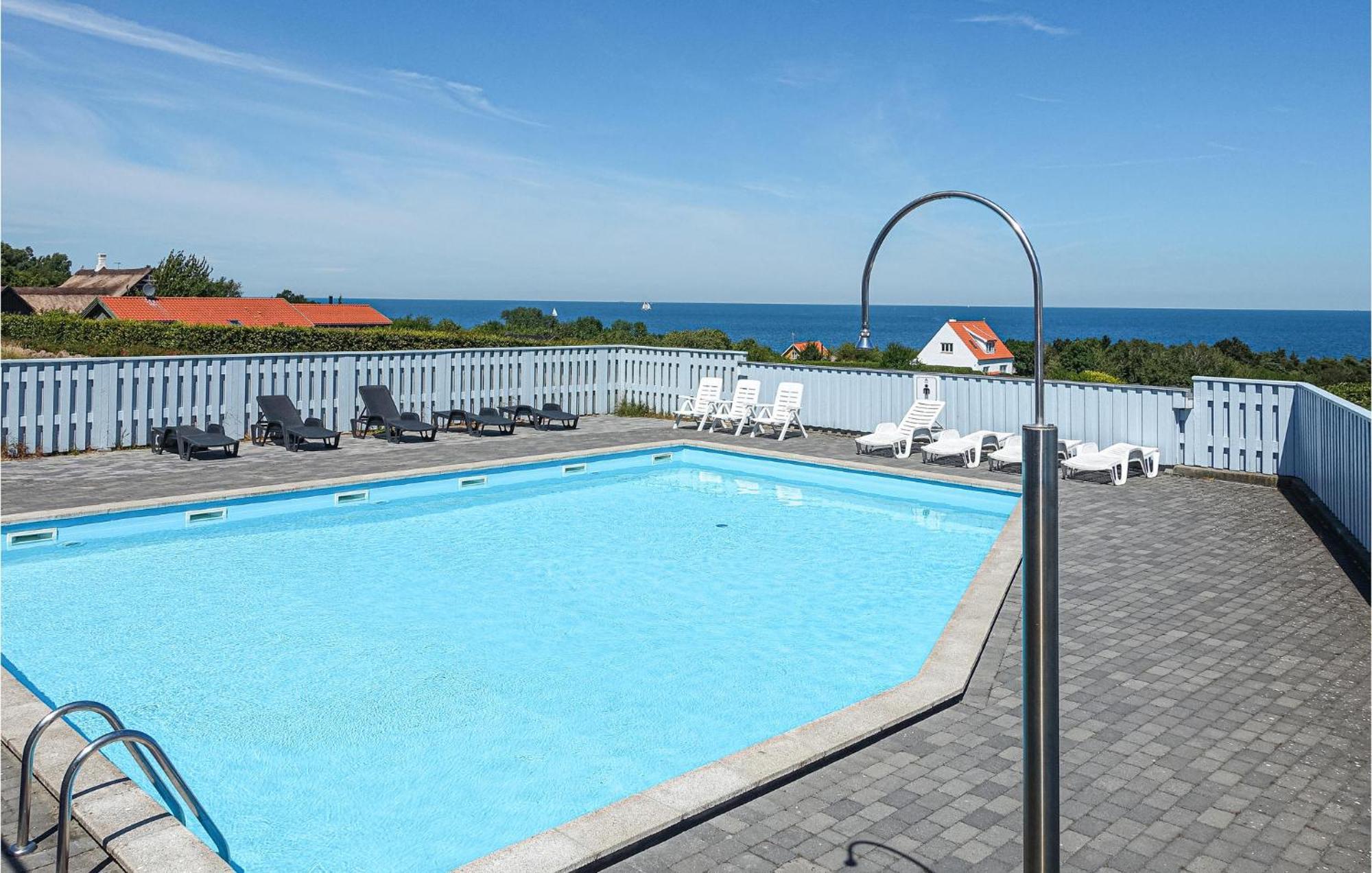 Nice Apartment In Allinge With House Sea View エクステリア 写真