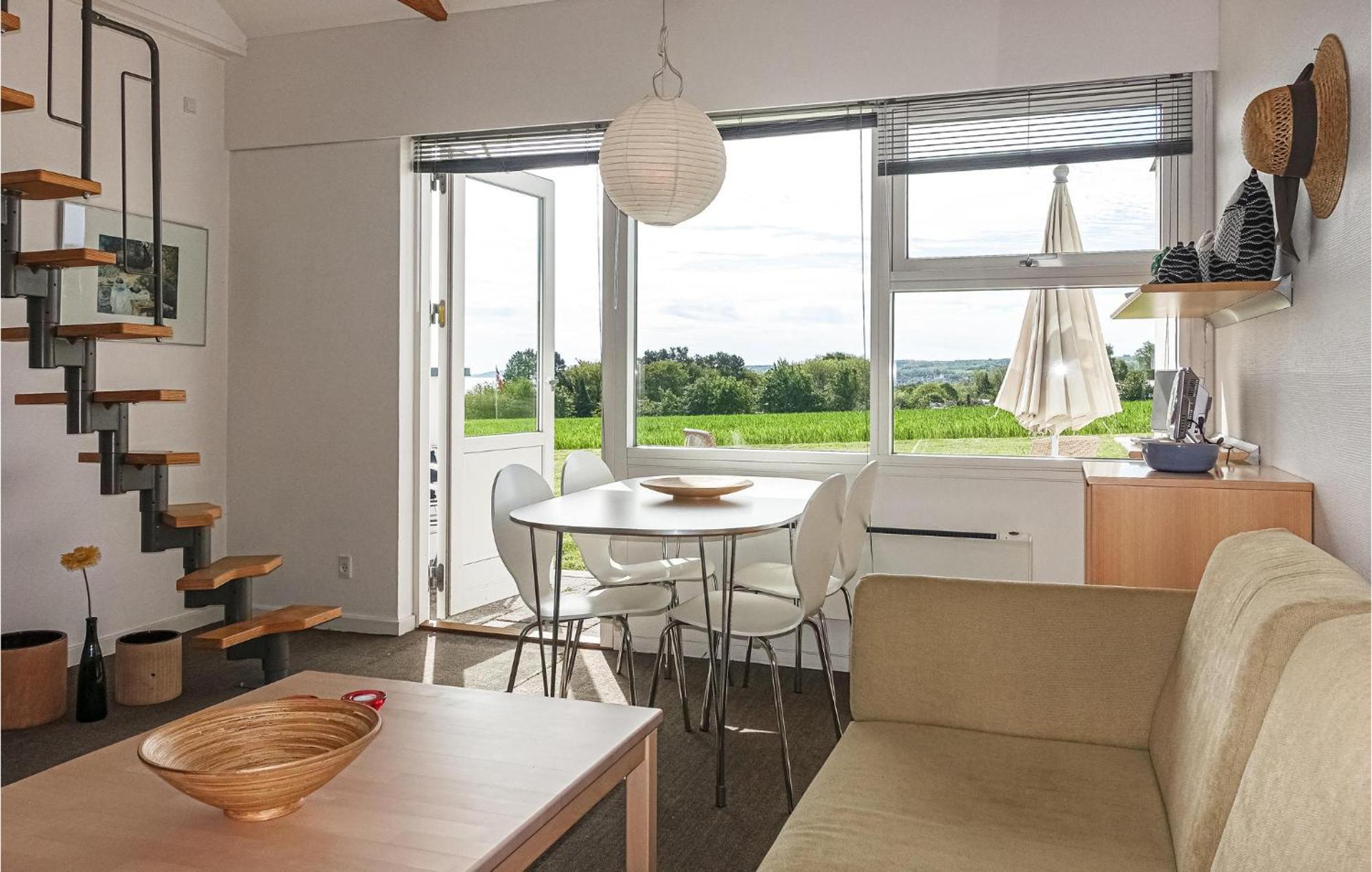 Nice Apartment In Allinge With House Sea View エクステリア 写真